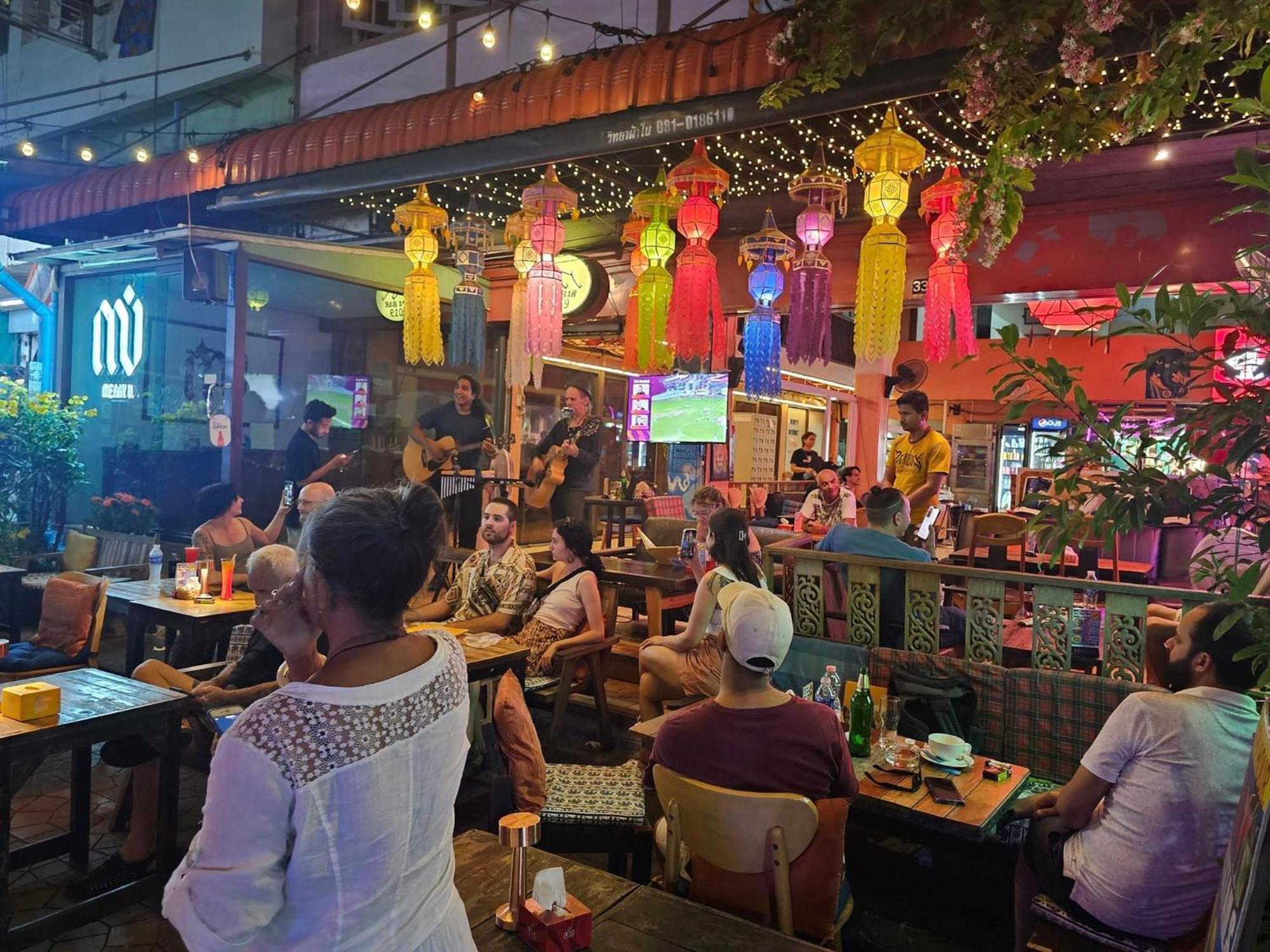 Merry V Guesthouse Bangkok Kültér fotó